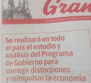 En la foto, la portada de Granma