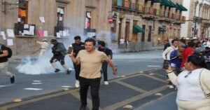 En la foto, manifestaciones en Morelia