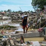 En la foto, daños provocados por el supertifón Fung-wong en Filipinas