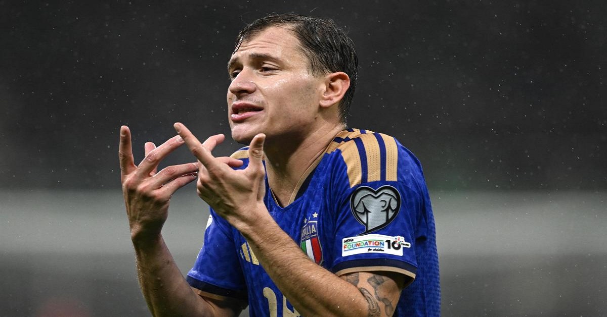 En la foto, Italia cae en San Siro ante Noruega