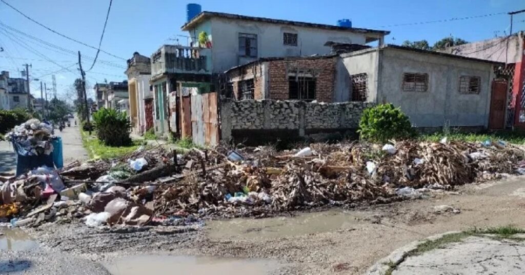 En la foto, basura en Cuba