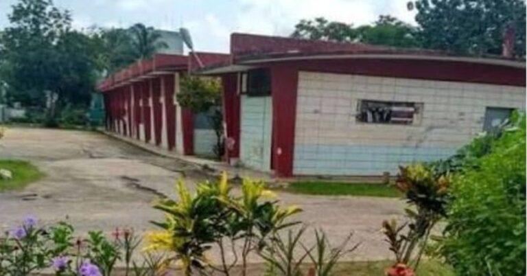 En la foto, la secundaria Antonio José Oviedo, de San José de las Lajas