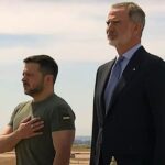 En la foto, el rey Felipe VI y Zelenski