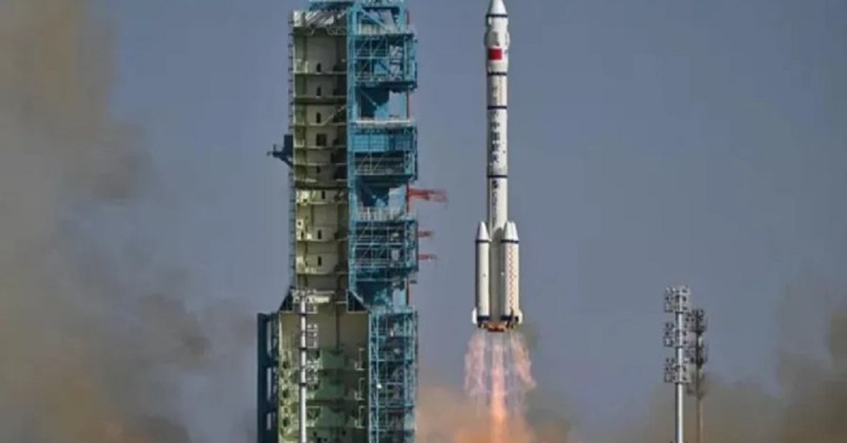 En la foto, la nave Shenzhou-22