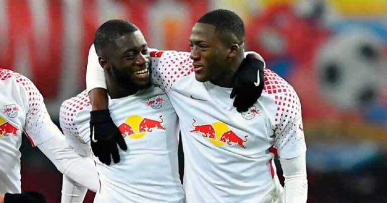 En la foto, Konaté y Upamecano