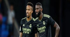 En la foto, Militao y Rüdiger
