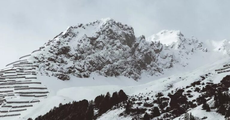 En la foto, lugar de la avalancha