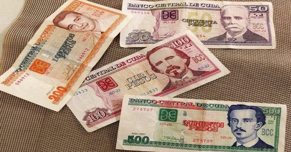 En la foto, monedas cubanas