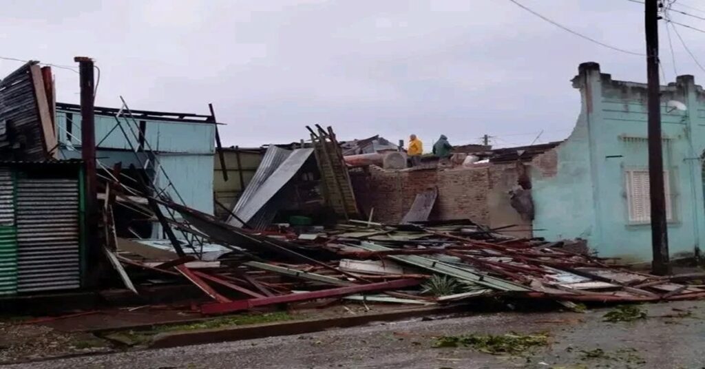 El ciclo de la pobreza o cómo los huracanes convierten el daño en deterioro permanente