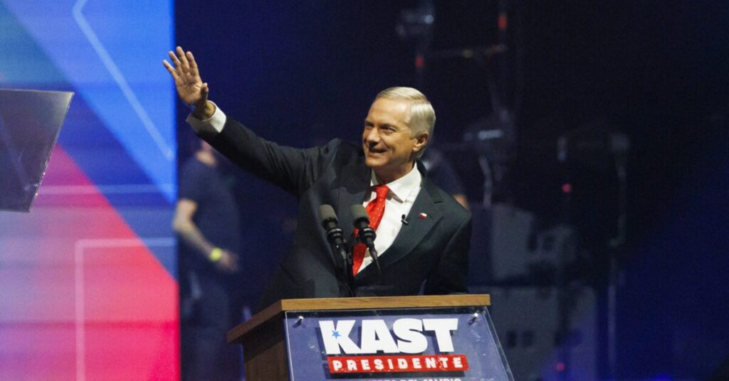 Chile habla temprano: Kast se impone con holgura y la noche se parte en dos