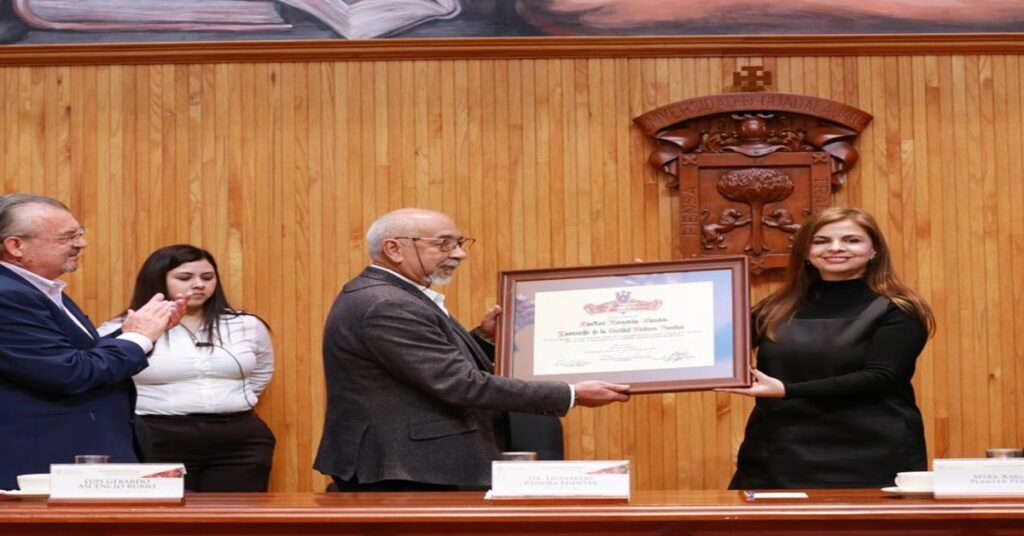 Padura y la ajenitud de un país que se cansa de sí mismo