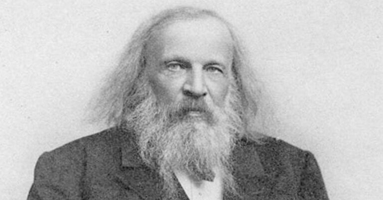 En la foto, Dmitri Mendeléyev