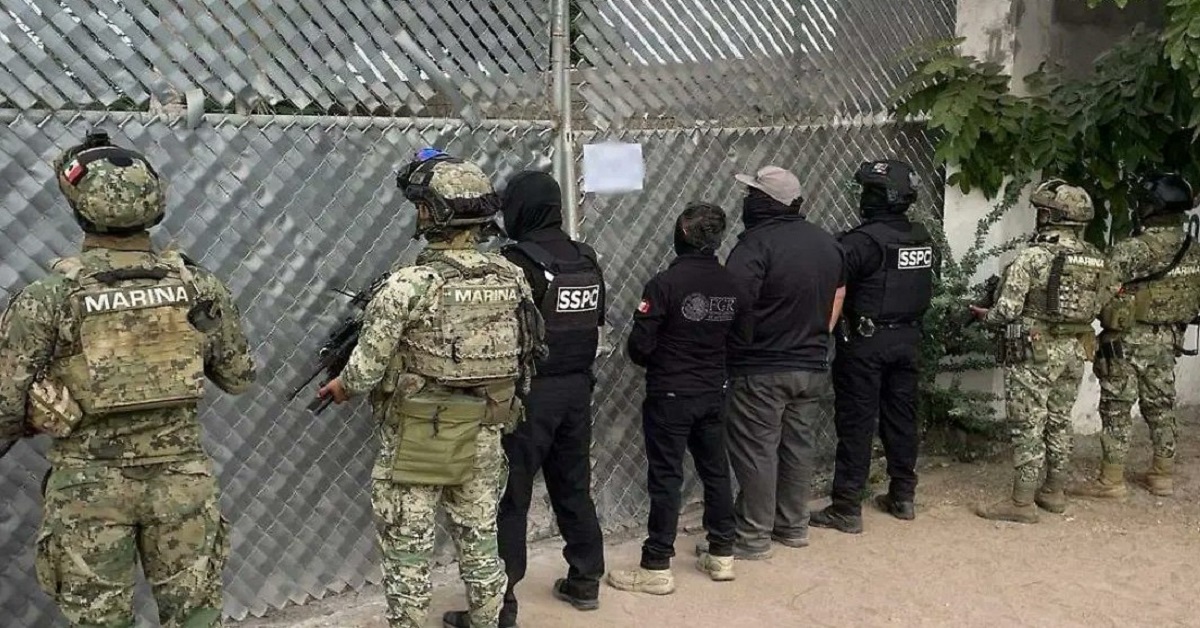 En la foto, las fuerzas iplicadas en la caída de Pedro N