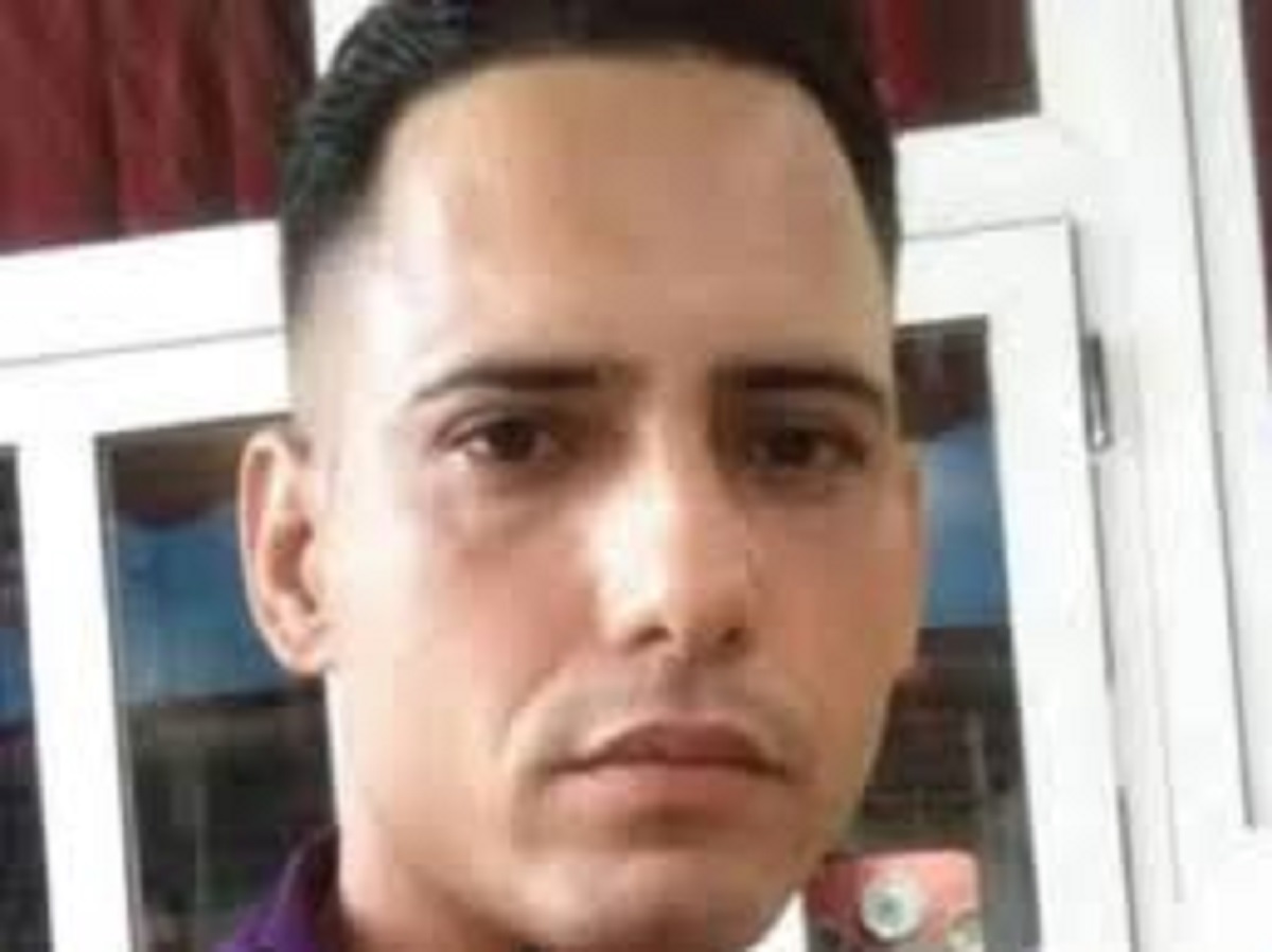 En la foto, Yosvany Rossel