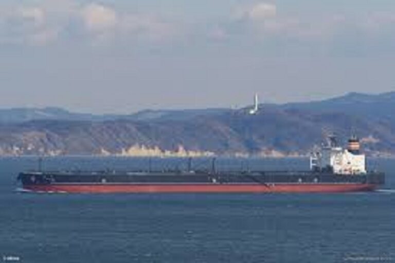 En la foto, el petrolero Skipper