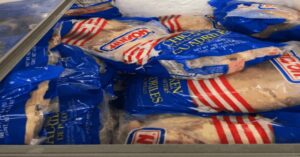 En la foto, carne de cerdo que se vende en Cuba, proveniente de EEUU