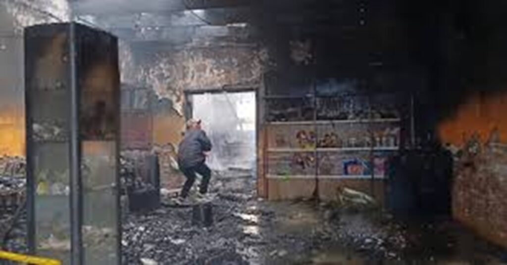 En la foto, lugar del incendio en Perú