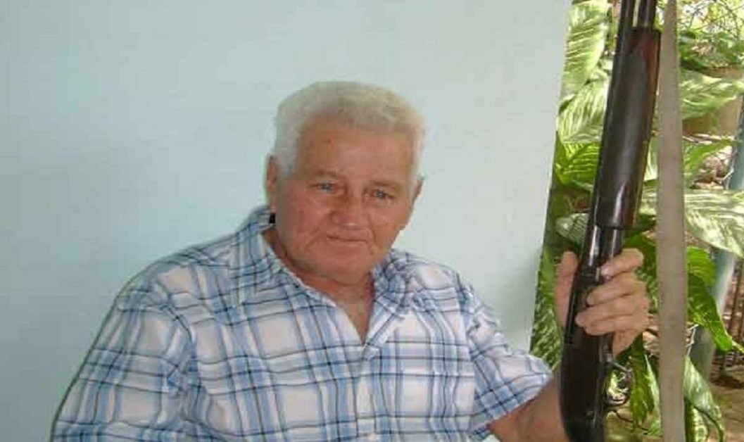 En la foto, Enoel Salas