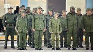 En la foto, la cúpula dirigente cubana