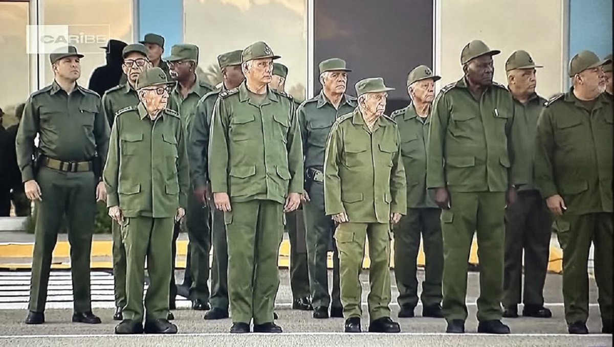 En la foto, la cúpula dirigente cubana