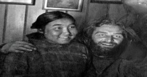 En la foto, Peter Freuchen y su esposa