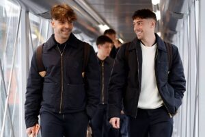 En la foto, Asencio y Valverde en el aeropuerto de Barajas, camino a Lisboa