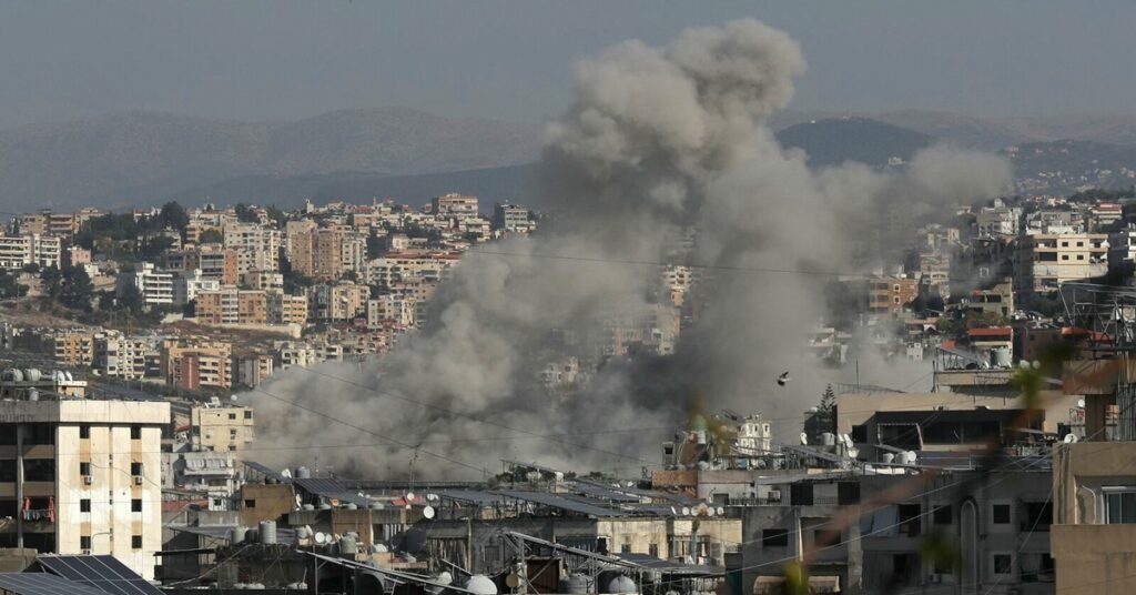 En la foto, momento de los ataques israelíes a Sidón