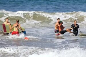 En la foto, imágenes de un ataque de tiburón en Australia
