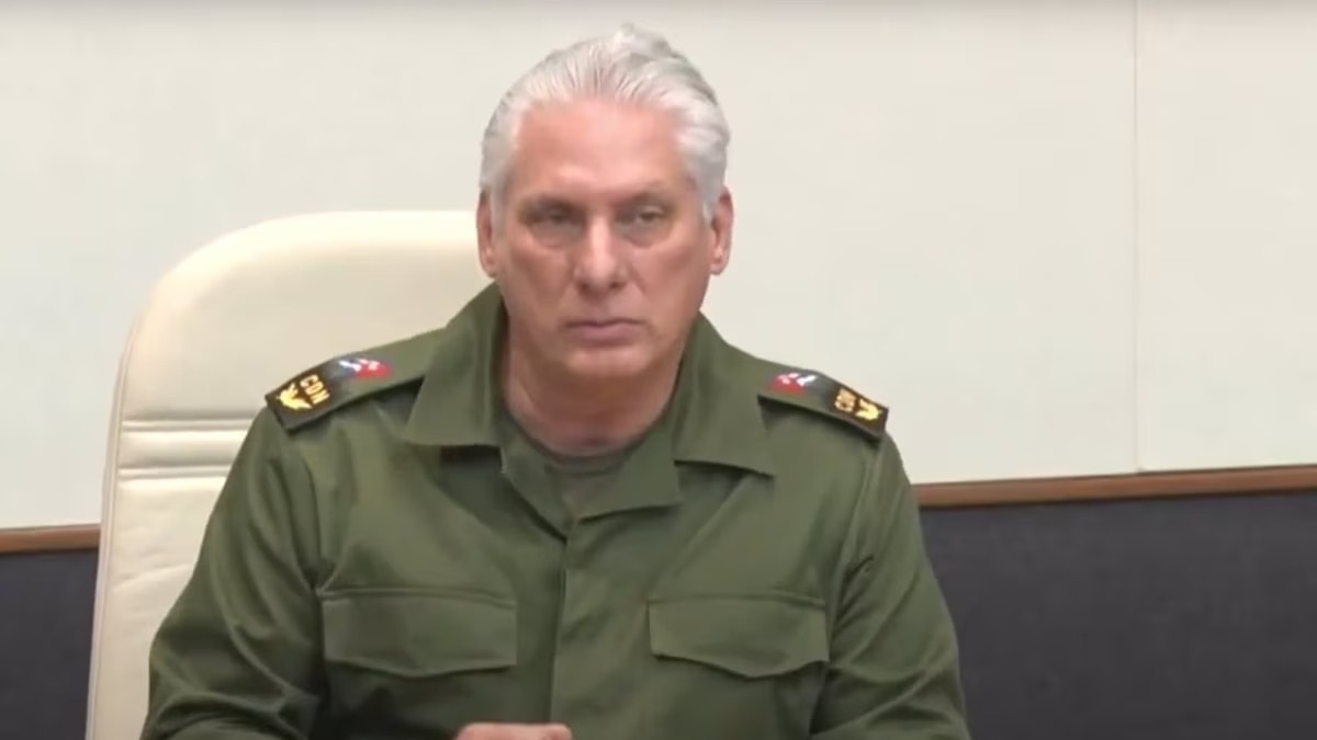En la foto, Miguel Díaz-Canel