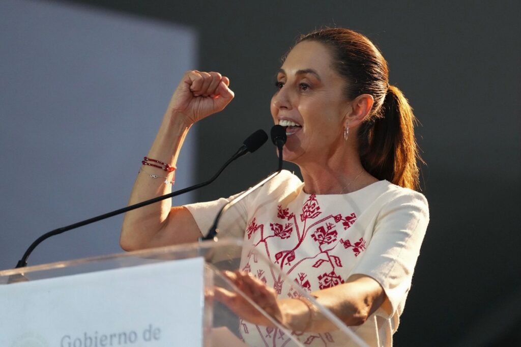 Sheinbaum insiste en que México no se 'subordina' a EEUU, sino que 'negocia' con su 'vecino' 6 En la foto, Claudia Sheinbaum