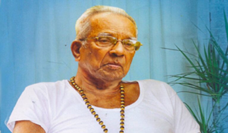 En la foto, el Dr. C. P. Mathew