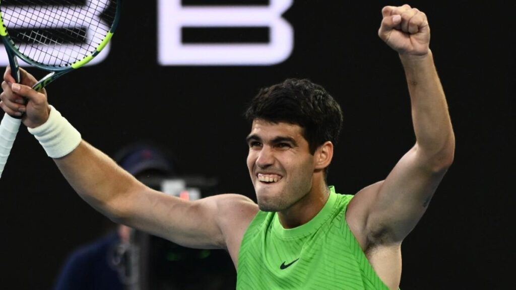 En la foto, Alcaraz eufórico tras vencer a Zverev