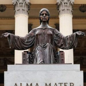 En la foto, el Alma Máter