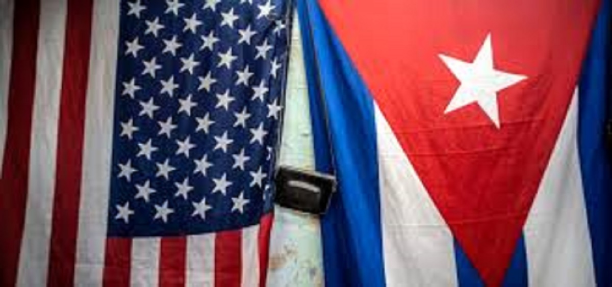 En la foto, banderas de Cuba y Estados Unidos