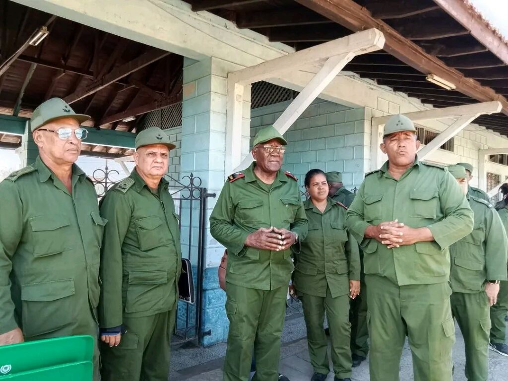 ¿Qué le puede aportar Manzanillo a la defensa de la dictadura?