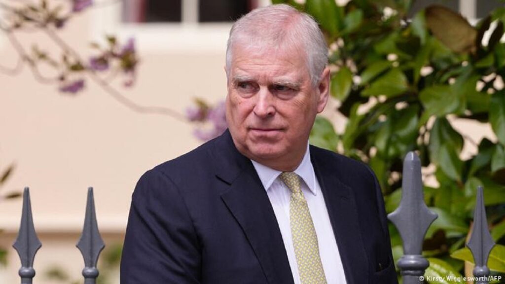 La policía británica arresta al expríncipe Andrés, salpicado por el caso Epstein 8 En la foto, el expríncipe Andrés