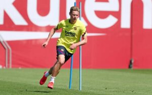 En la foto, Frenkie de Jong en un entrenamiento
