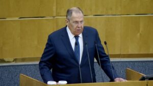 En la foto, el canciller ruso en la Duma