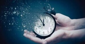 En la foto, un reloj en seál de que el tiempo se acaba