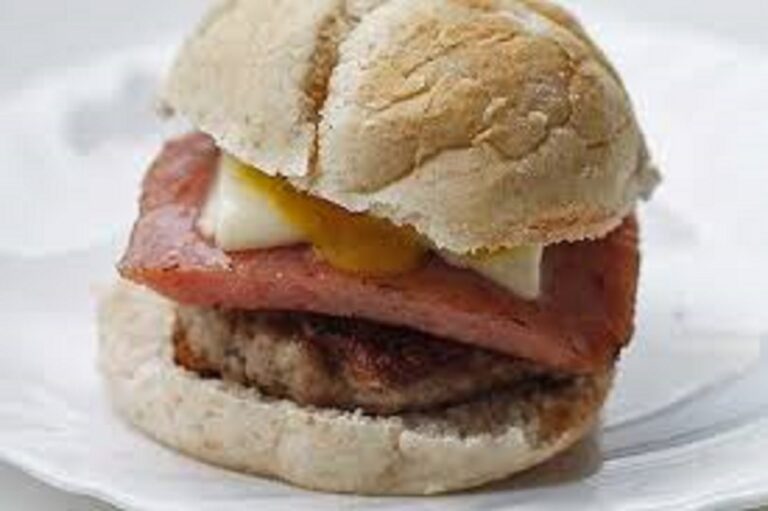 En la foto, una hamburguesa