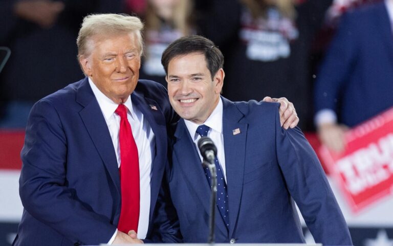 En la foto, Trump y Marco Rubio