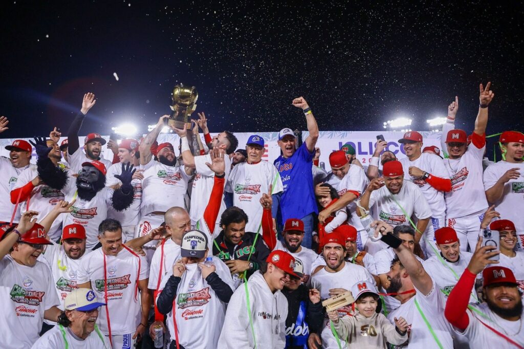 Charros ganan electrizante final y conquistan Serie del Caribe 9 Los Charros de Jalisco celebran victoria en la Serie del Caribe