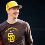 En la foto, Walker Buehler