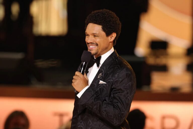 En la foto, Trevor Noah