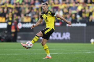 En la foto, Nico Schlotterbeck