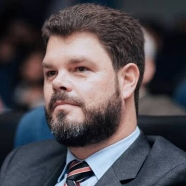 En la foto, Fidel Castro Smirnov