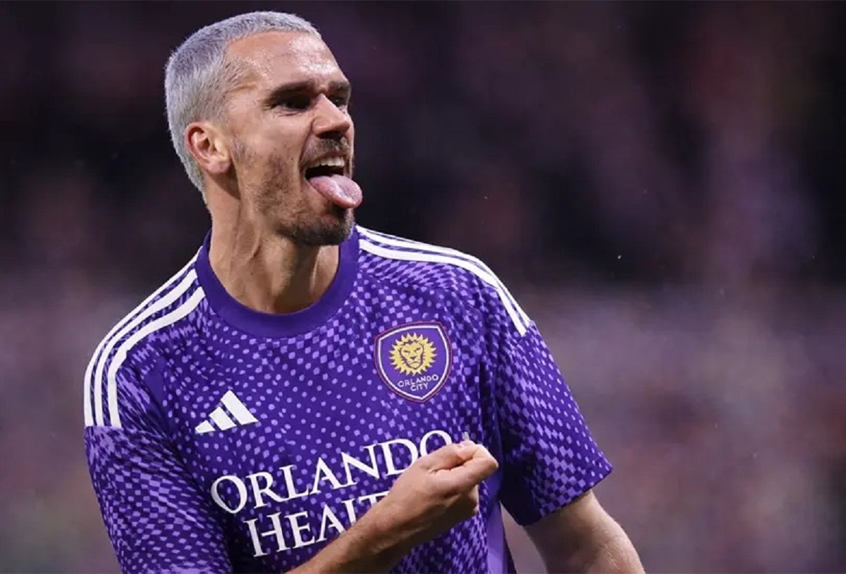En la foto, Antoine Griezmann con la camiseta del Orlando