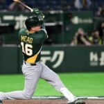 En la foto, Curtis Mead, jonronero de Australia