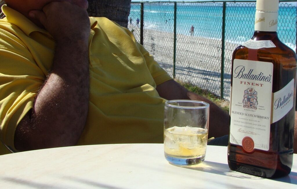 En la foto, los que se dan buena vida en Cuba quieren que todo siga igual