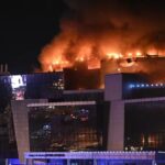 El Crocus City Hall en llamas tras el ataque terrorista